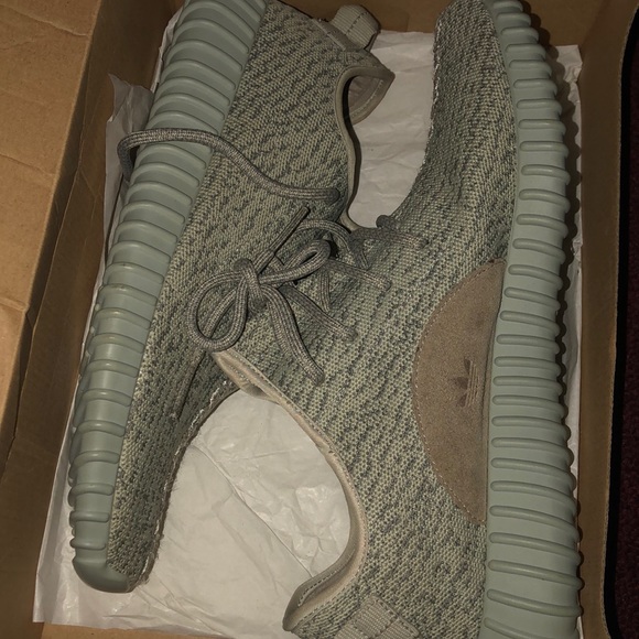 shoes that cost 1000